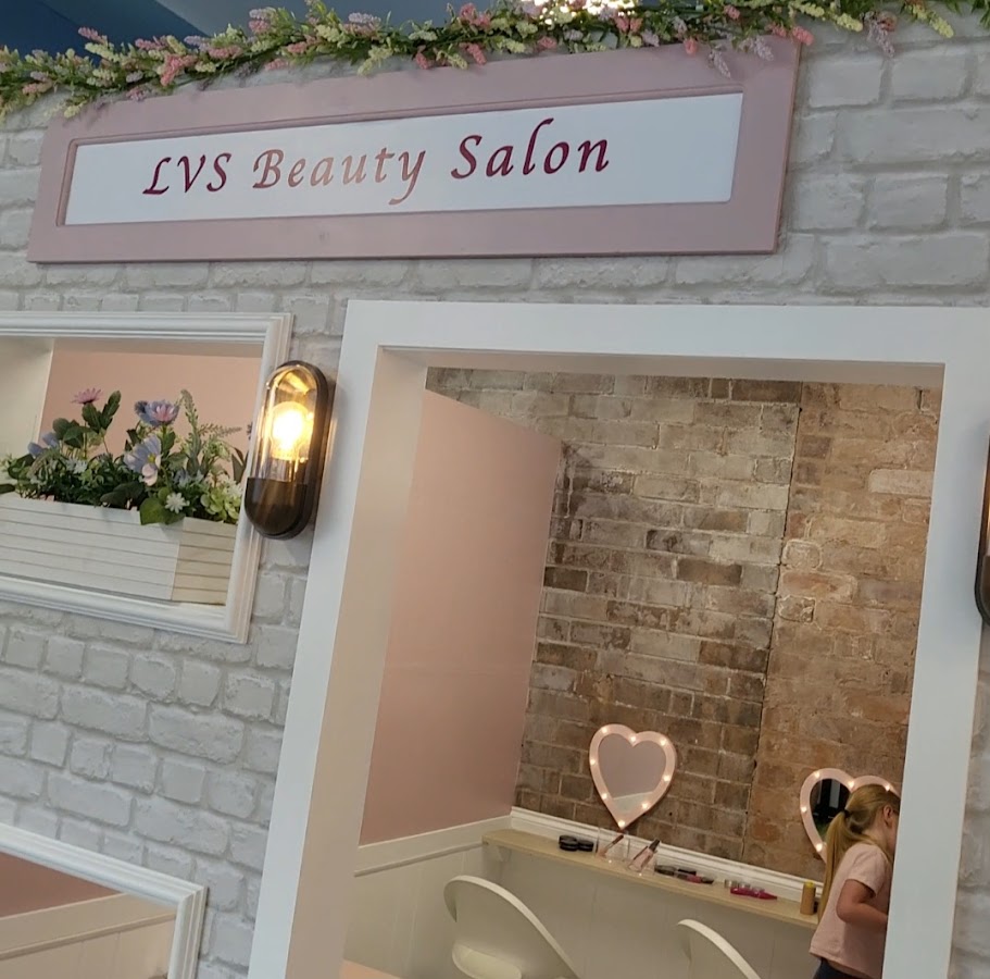 Little Village Saddleworth photo 3